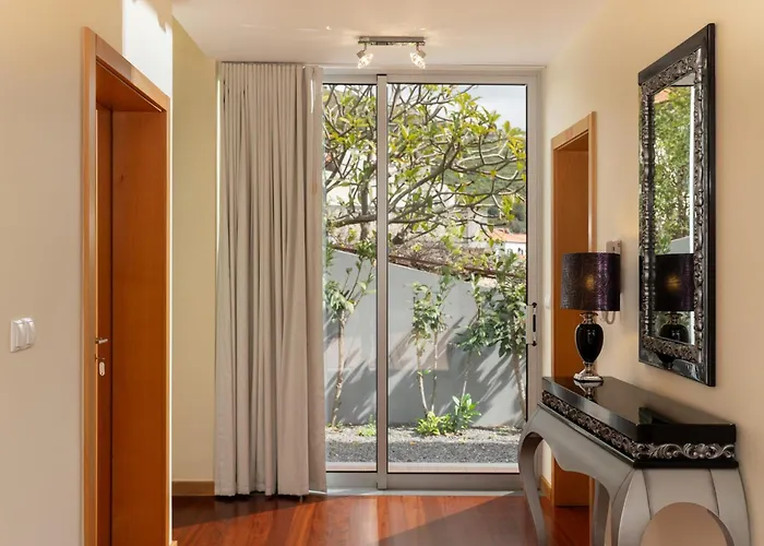 Private Pool And Sea View - Tropical Villa *