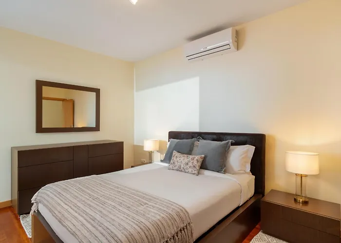 Private Pool And Sea View - Tropical